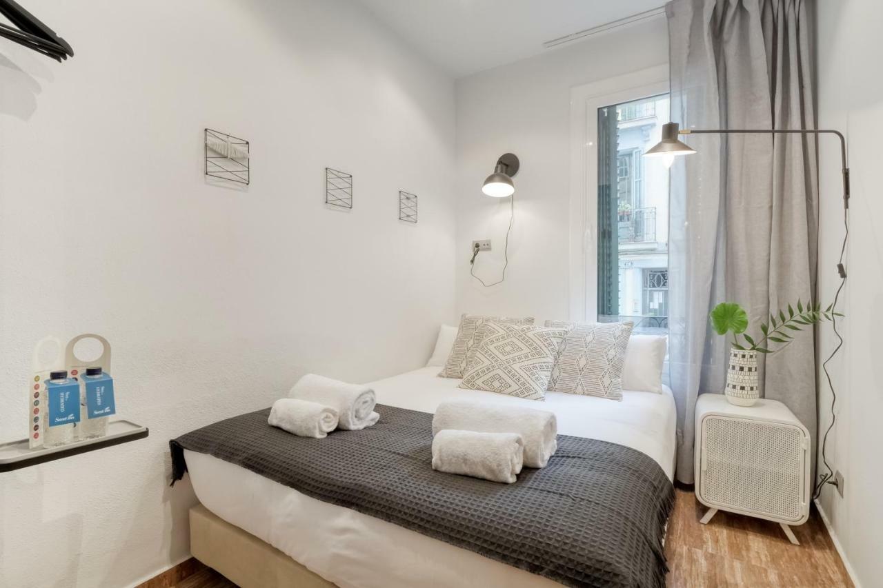 Sweet Inn - Lesseps Barcelona Kültér fotó